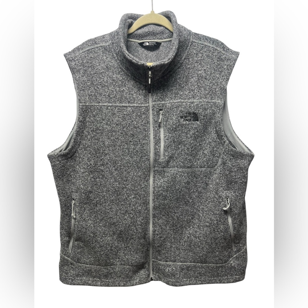 Men’s North Face Tsillan Knit Full Zip Vest in Grey